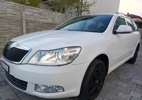 mazowieckie Skoda Octavia cena 23600 przebieg: 260262, rok produkcji 2011 z Żuromin